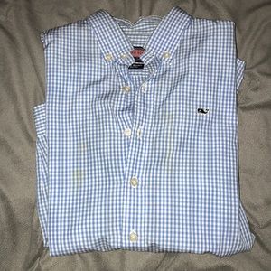 vineyard vines button down!